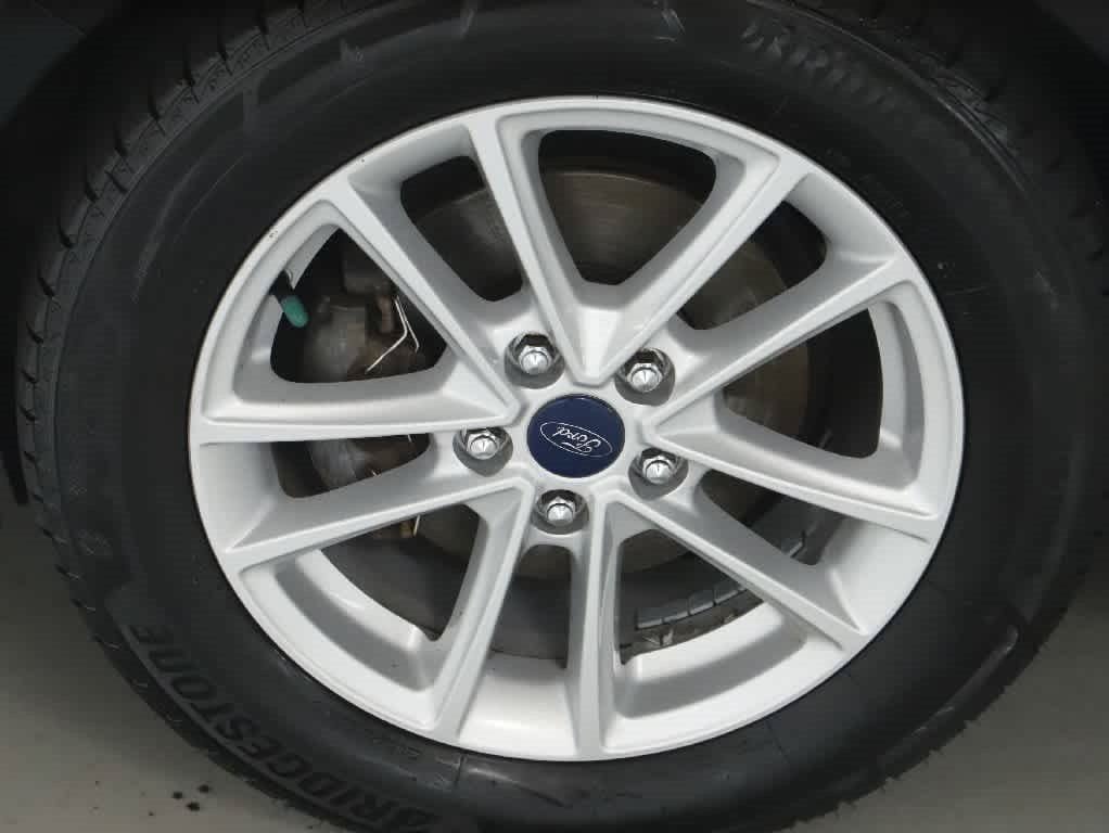 Used 2017 Ford Focus SE FWD image 36