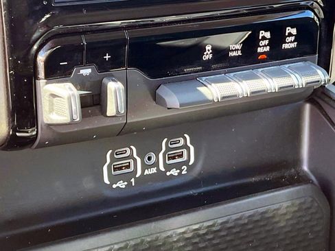 Certified 2024 RAM 2500 Laramie AWD/4WD image 29