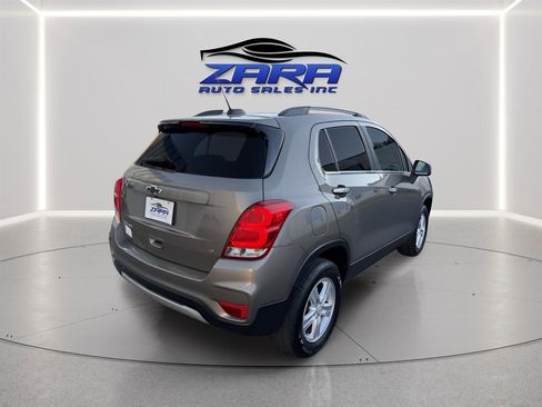 Used 2020 Chevrolet Trax LT w/ Driver Confidence Package image 6