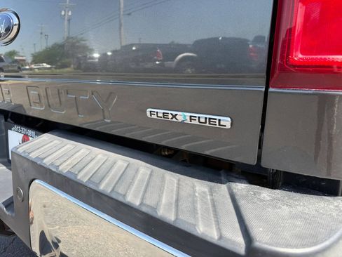 Used 2016 Ford F250 XLT w/ XLT Premium Package AWD/4WD image 72