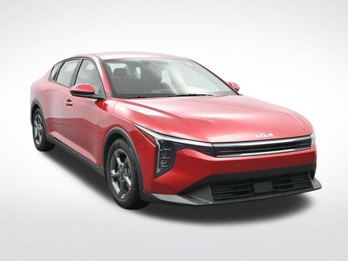 Used 2025 Kia K4 FWD image 3