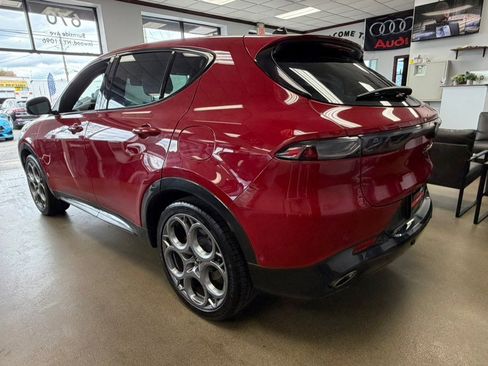 Used 2024 Alfa Romeo Tonale Veloce AWD/4WD image 12
