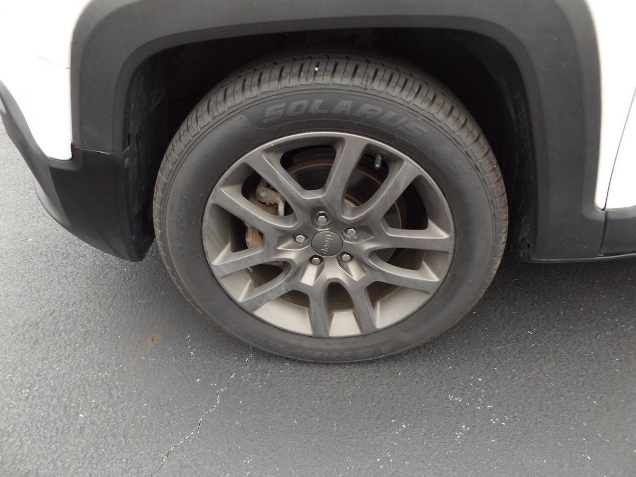 Used 2016 Jeep Renegade 75th Anniversary FWD image 35