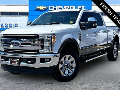 Used 2017 Ford F350 Lariat w/ Lariat Ultimate Package AWD/4WD image 2