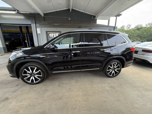 Used 2019 Honda Pilot Touring image 8