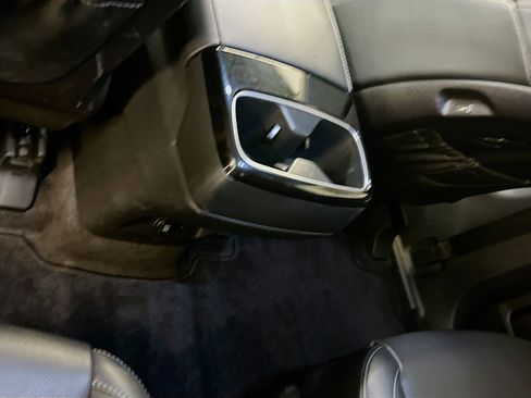 Used 2025 Kia Telluride S image 29