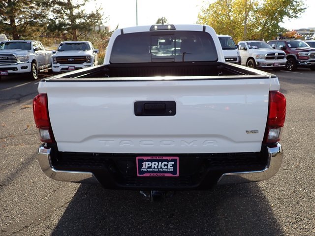 Used 2019 Toyota Tacoma TRD Off-Road AWD/4WD image 3