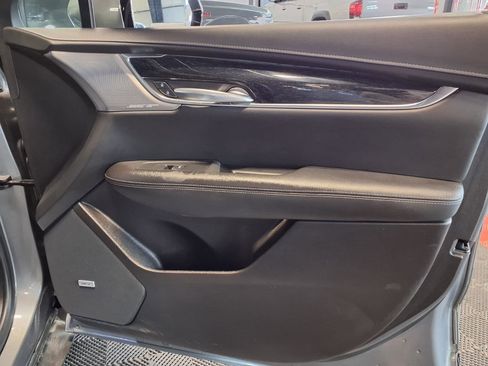 Used 2021 Cadillac XT5 Premium Luxury image 13