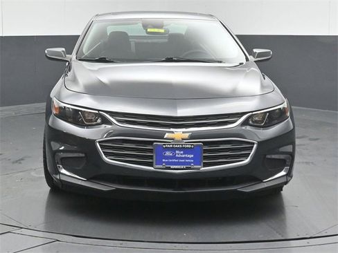Used 2018 Chevrolet Malibu Premier w/ Premier Sun and Wheel Package image 5