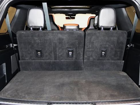 Used 2020 Lincoln Navigator L Reserve w/ Luxury Package image 78