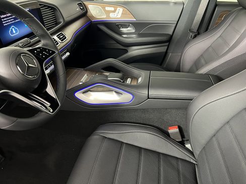 New 2026 Mercedes-Benz GLE 580 4MATIC image 4