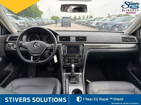 Used 2016 Volkswagen Passat 1.8T SE FWD image 3