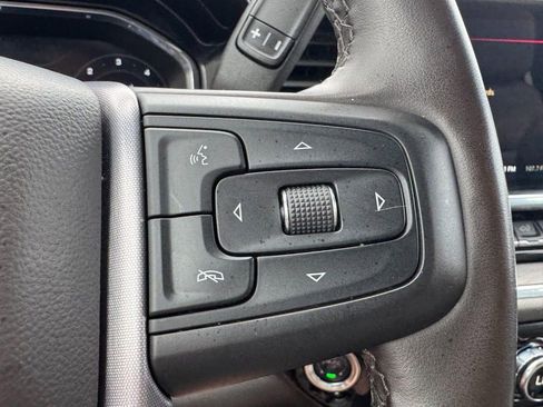 Used 2025 GMC Sierra 1500 SLT AWD/4WD image 18