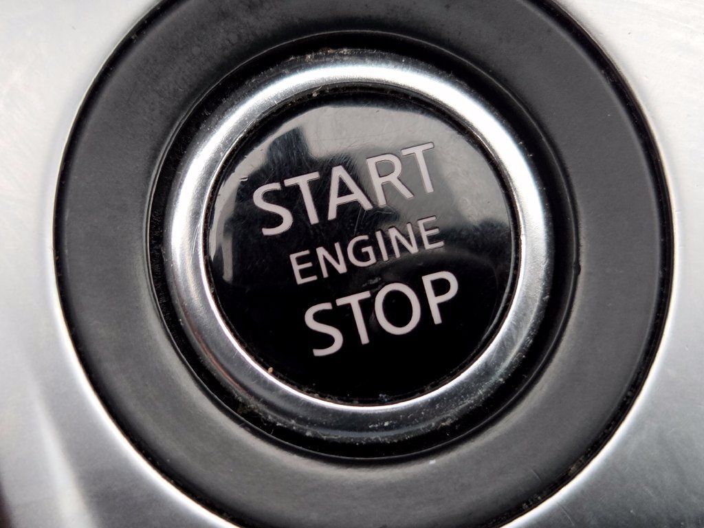 Used 2024 Nissan Sentra SV FWD image 33
