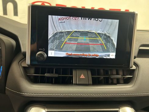 Used 2025 Toyota RAV4 LE image 28