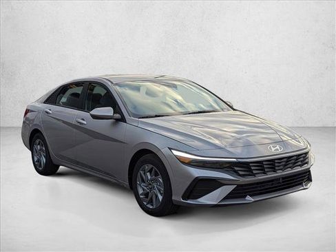 New 2026 Hyundai Elantra Blue image 6