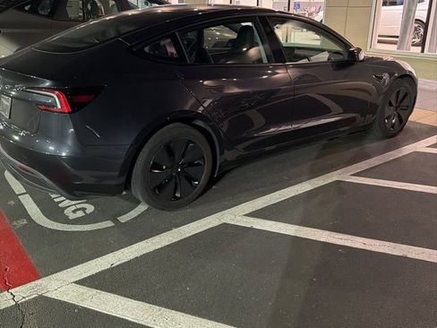 Used 2024 Tesla Model 3 Standard Range image 7