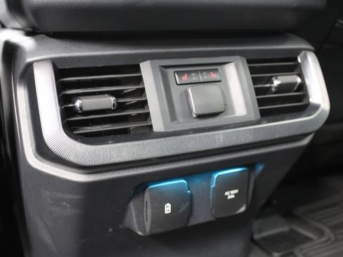 Used 2025 Ford F150 Platinum w/ FX4 Off-Road Package AWD/4WD image 18