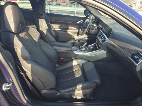 Used 2022 BMW M4 Competition w/ Executive Package RWD image 11