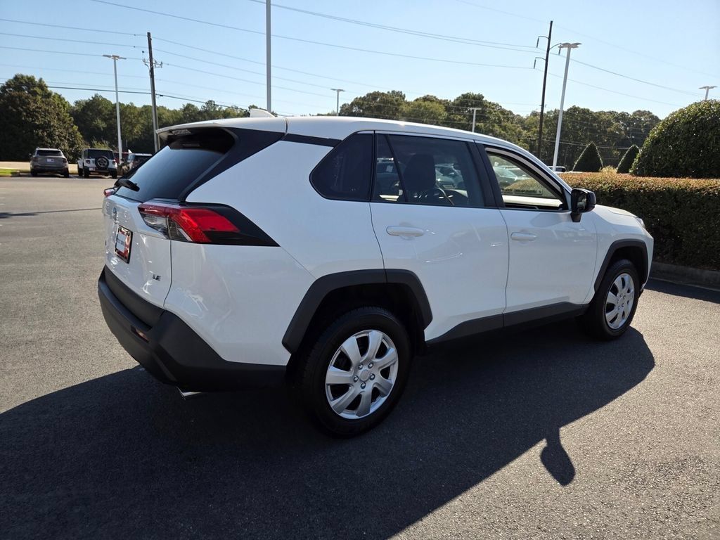 Used 2023 Toyota RAV4 LE FWD image 13