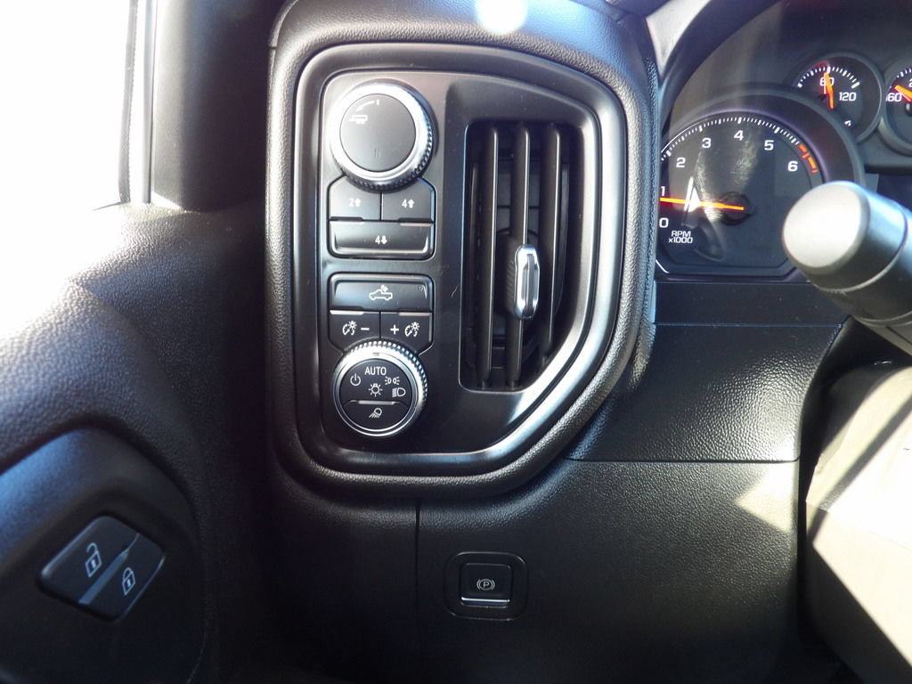 Used 2021 GMC Sierra 3500 4x4 Crew Cab w/ Convenience Package image 19