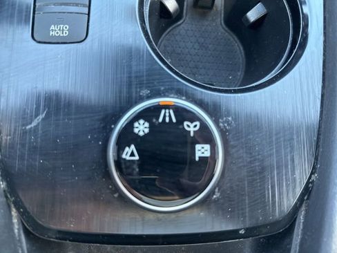 Certified 2023 Nissan Rogue SV w/ SV Premium Package image 15