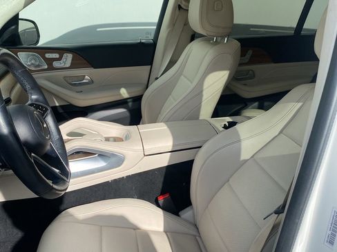 Used 2024 Mercedes-Benz GLS 450 4MATIC image 6