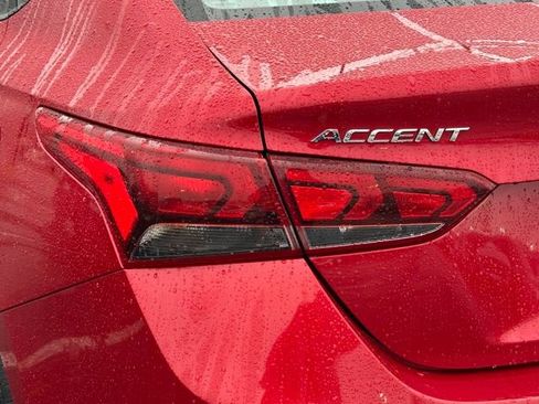 Used 2019 Hyundai Accent SE FWD image 13
