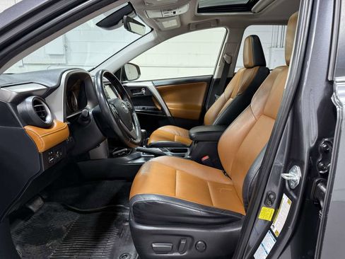 Used 2018 Toyota RAV4 Limited w/ All Weather Liner Package image 9