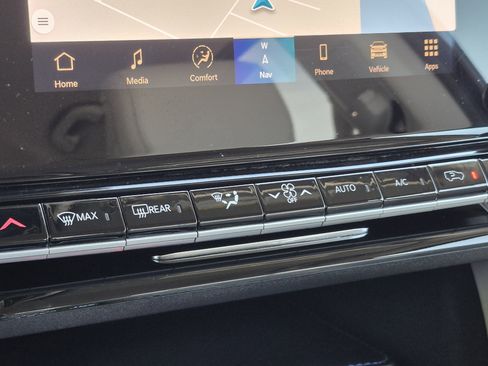 Used 2022 Jeep Wagoneer Series II AWD/4WD image 31