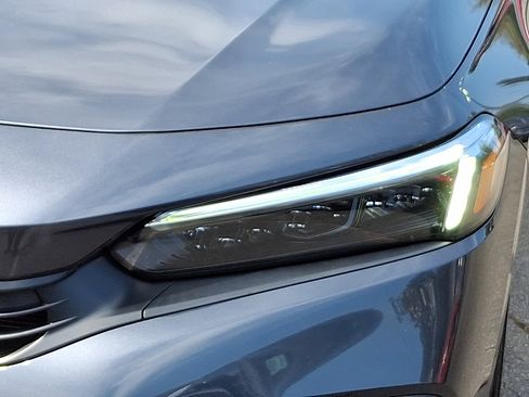 Used 2023 Honda Civic Sport image 9