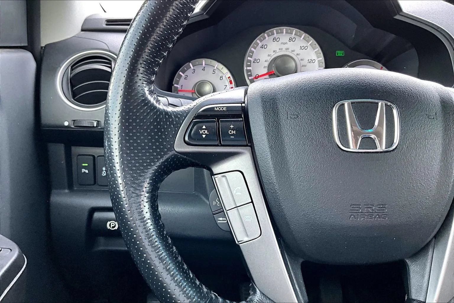Used 2015 Honda Pilot Touring image 11