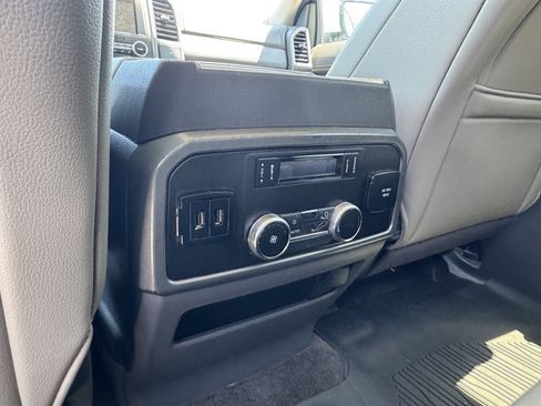 Used 2018 Ford Expedition Max XLT w/ Equipment Group 202A RWD image 12