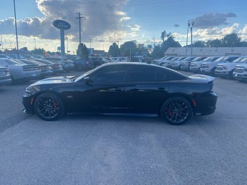 Used 2022 Dodge Charger Scat Pack image 3