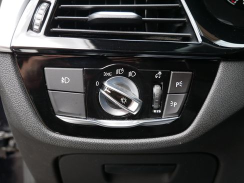 Used 2019 BMW 540i xDrive AWD/4WD image 8