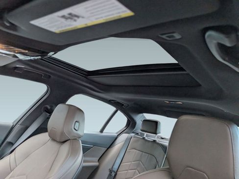 Certified 2025 BMW 530i image 15