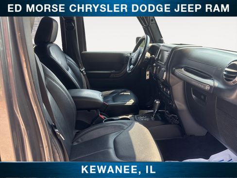 Used 2014 Jeep Wrangler Unlimited Sport w/ Quick Order Package 24S AWD/4WD image 15