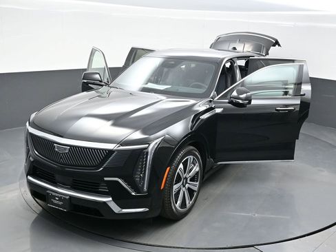 New 2025 Cadillac Escalade IQ Luxury 1 image 26