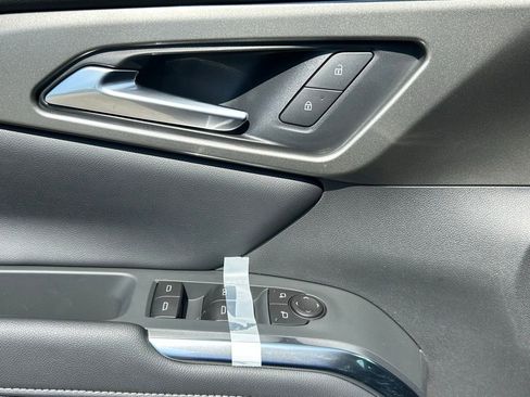 New 2026 Chevrolet Traverse LT w/ Midnight/Sport Edition FWD image 30