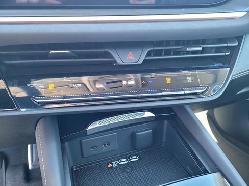 New 2026 Buick Envision Sport Touring AWD/4WD image 15