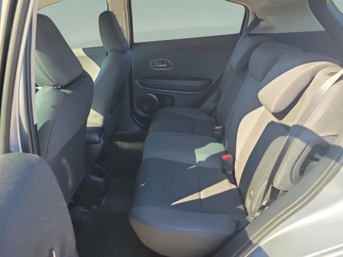 Certified 2022 Honda HR-V EX image 6