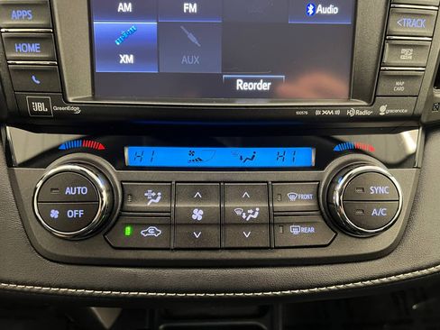 Used 2016 Toyota RAV4 Limited image 21