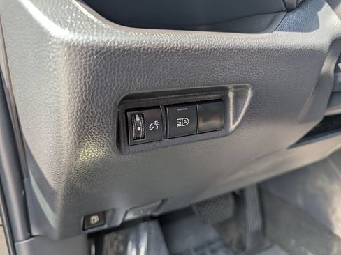 Used 2023 Toyota RAV4 AWD Hybrid image 15