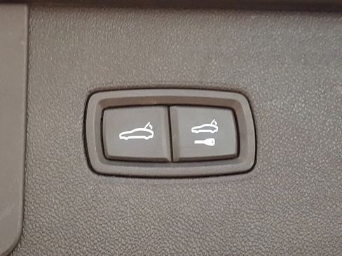 Used 2019 Porsche Cayenne image 29