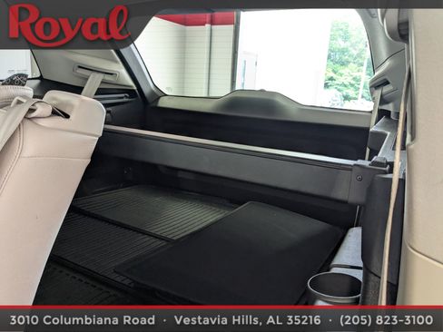 Used 2019 Volvo XC90 T6 Momentum w/ Advanced Package AWD/4WD image 16