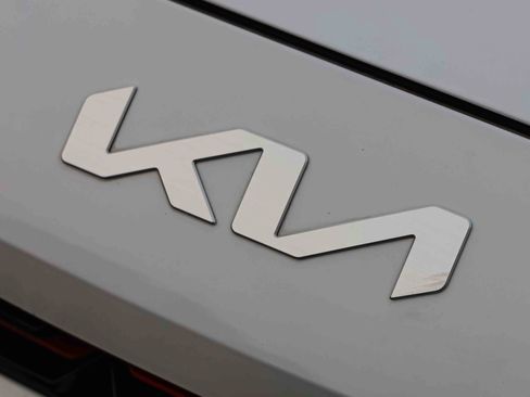 Certified 2023 Kia Forte GT-Line w/ GT-Line Technology Package FWD image 30