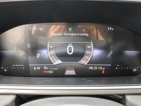 Used 2025 Volkswagen Taos SE image 20