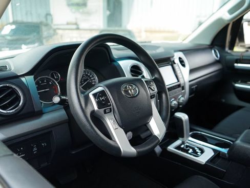 Used 2017 Toyota Tundra SR5 w/ SR5 Upgrade Package RWD image 6