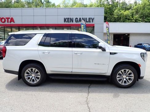 Used 2021 GMC Yukon Denali AWD/4WD image 2