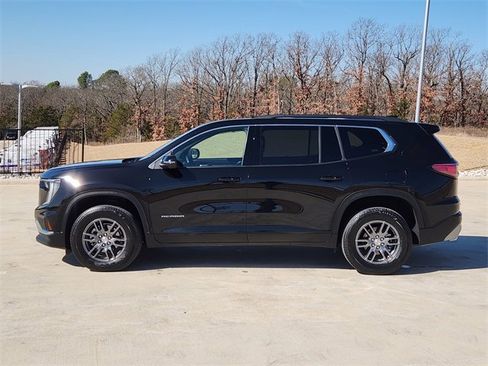 Used 2025 GMC Acadia Elevation image 5